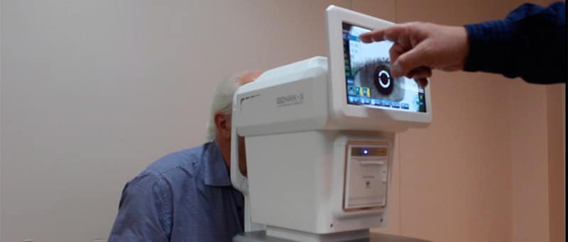 تست بینایی سنجی با Autorefractor