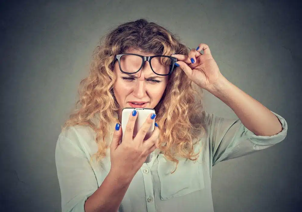 کاهش ناگهانی بینایی